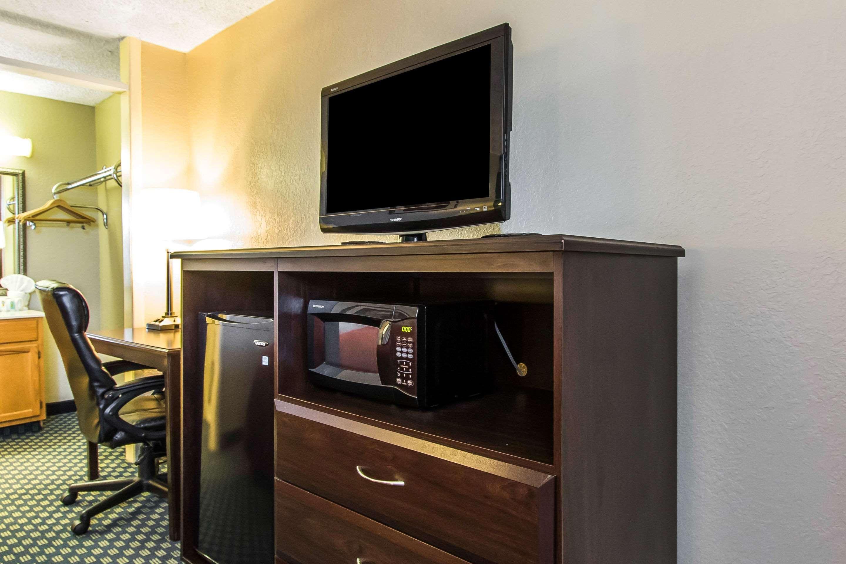 Quality Inn Duncan Hwy 81 Bagian luar foto
